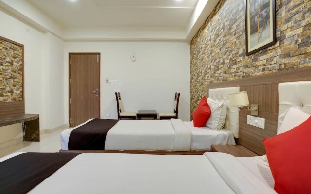 Capital O 49135 Sri Simran Park Hotel