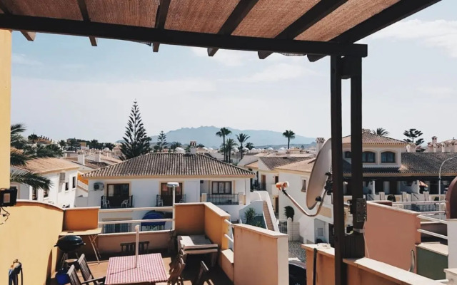 Avenida de Juan Sebastián Elcano Apartamento