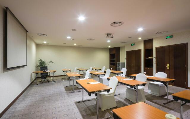 Holiday Inn Riyadh al qasr by IHG