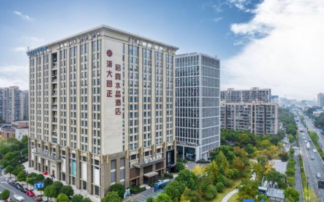 Qizhen Crystal Hotel