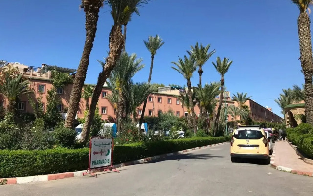 Yallahriyad Triplex For 6 Persons Max