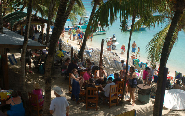 Bananarama Dive & Beach Resort