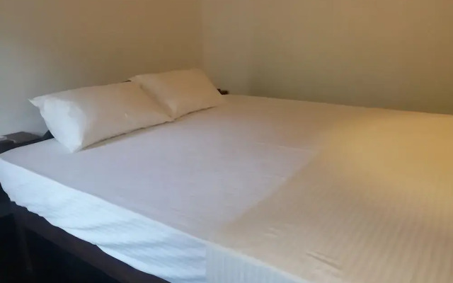 Surf & Relax Inn Arugambay