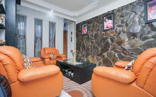 OYO 2525 Rumah Singgah Brm