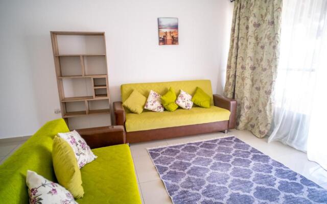 Spacious Three-Bedroom Apartment with Sea View A3