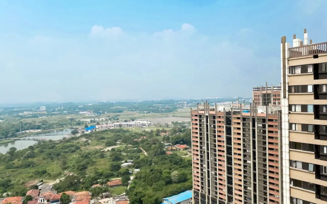 Homey And Minimalist 2Br At Meikarta Apartment