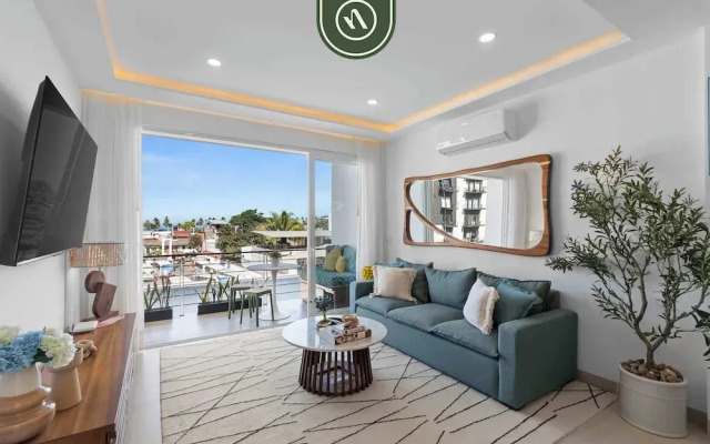 Boho 2 BR Condo - Dowtown - Rooftop Pool - Jacuzzi