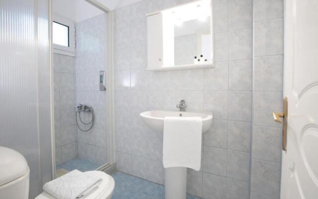 Spacious Studios Lefkada Mountain View Near Beach