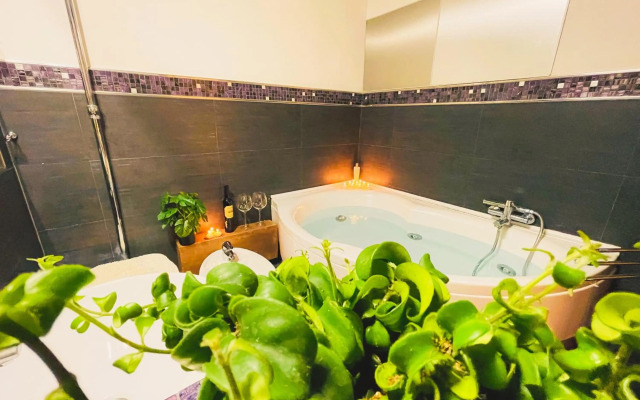 Trevi Fountain Luxury Guest House