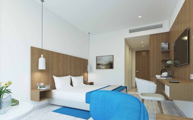 Leonardo Crystal Cove Hotel and Spa by the Sea
