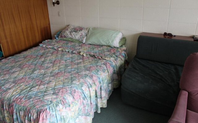Pineland Motor Lodge