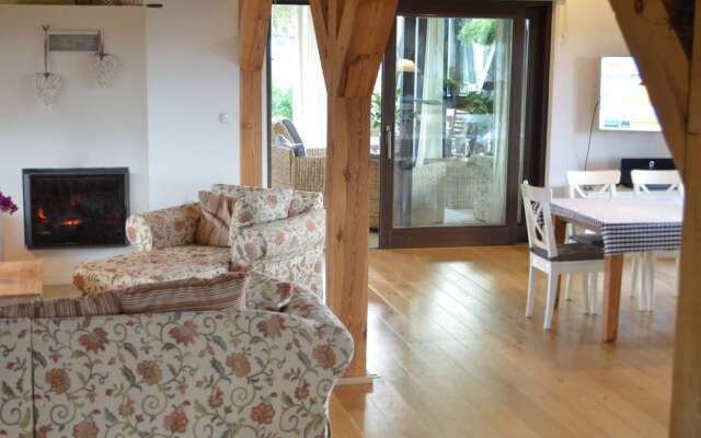 Holiday Home in Przew?oka With Forest