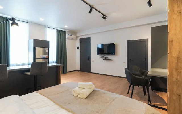 Stones Throw Apartments