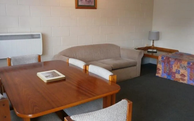 Aberdeen Court Apartments