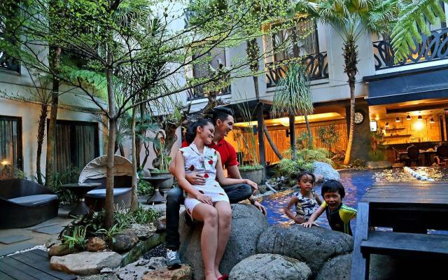The Amaroossa Hotel
