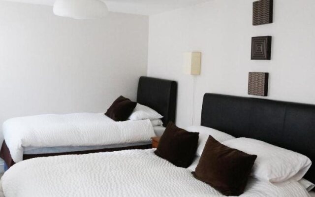 Ship Stores Guest House