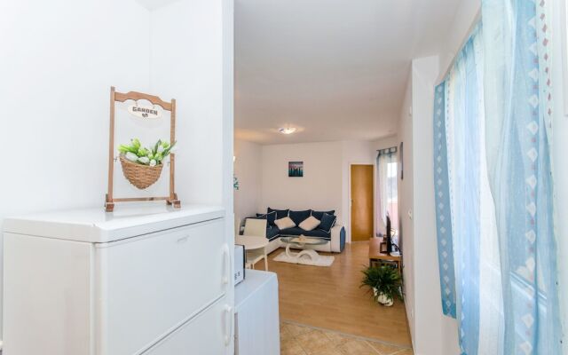 Apartments Otjana