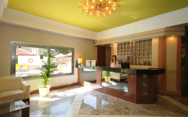Sun Bay Park Hotel
