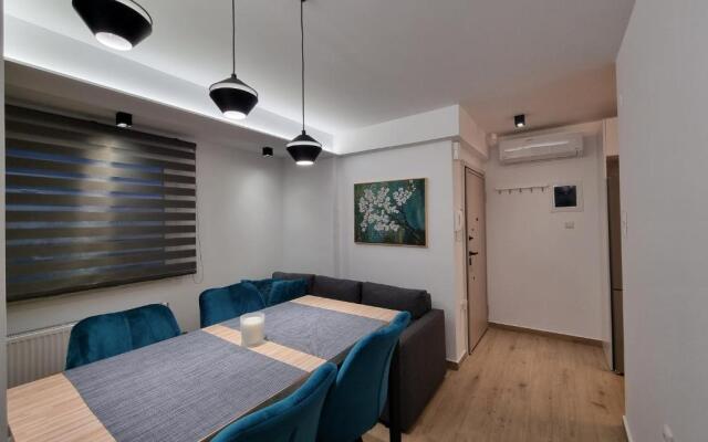Larisa Hospitality I - Roof Top apartment