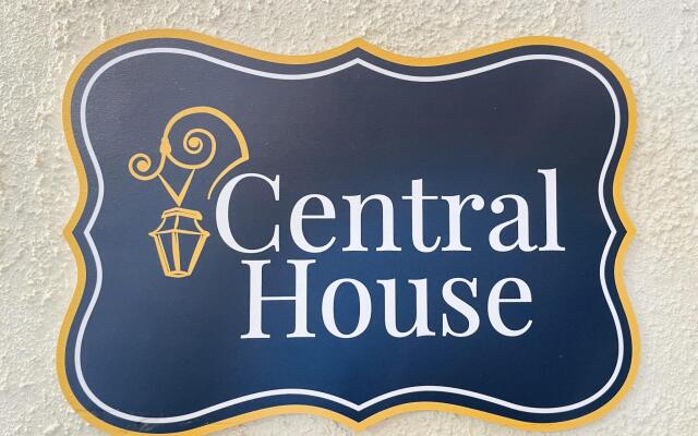 Central House Hostel