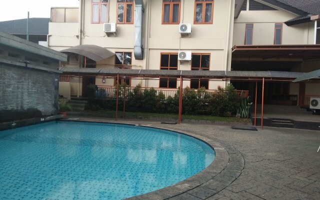 Ahadiat Hotel & Bungalow