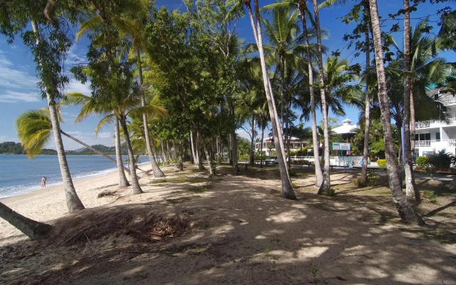Agincourt Beachfront Apartments