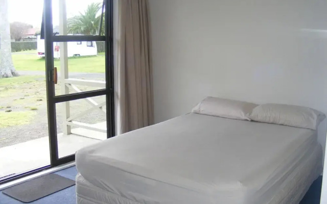 Harbourside Holiday Park