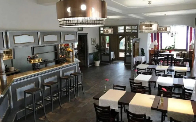 Hotel Restaurant Le Bristol