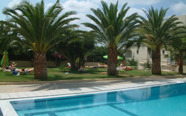 Theoni Apartments