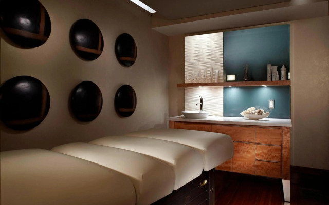 Montreal Airport Marriott In-Terminal Hotel