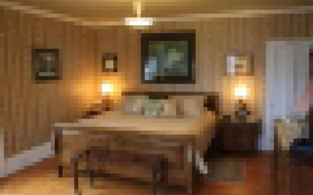 A Seafaring Maiden Bed and Breakfast