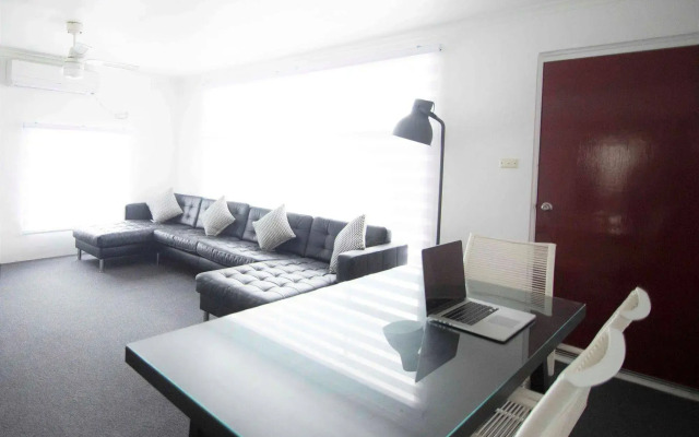 Siesta Central Apartments