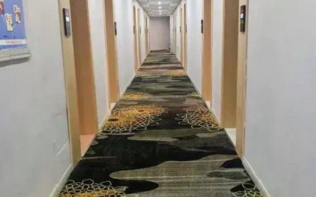 Kaiman Hotel (Yichun No.1 High School Yuanzhou Ancient City)