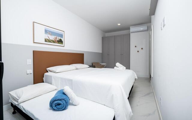 Apto c /piscina em Jurerê Internacional EPC204