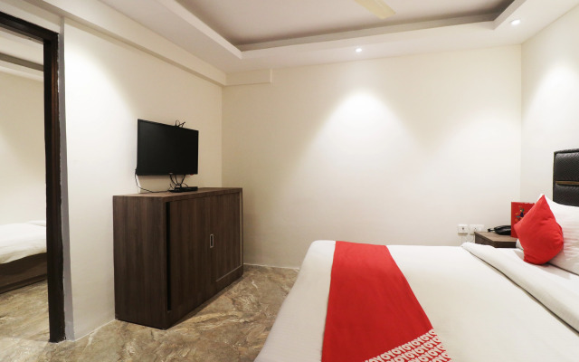 OYO 49069 A Suites