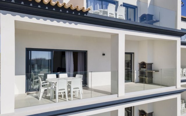 Correeira Luxury Residence T2 F - Albufeira, Pools, Wifi, Bbq, Beach