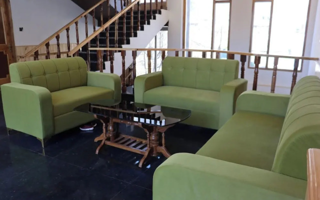Hotel Mountain Blue Manali