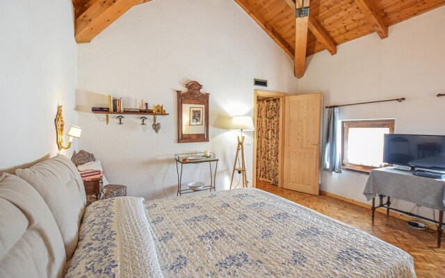 Awesome Home in Castello Tesino With 4 Bedrooms and Wifi