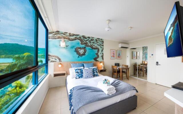 ☆Airliedise☆HOT TUB suite☆5min walk 2 Port of Airlie/Ferry terminal☆WiFi☆Netflix☆NO Hills – Guest Rooms – Airlie Beach