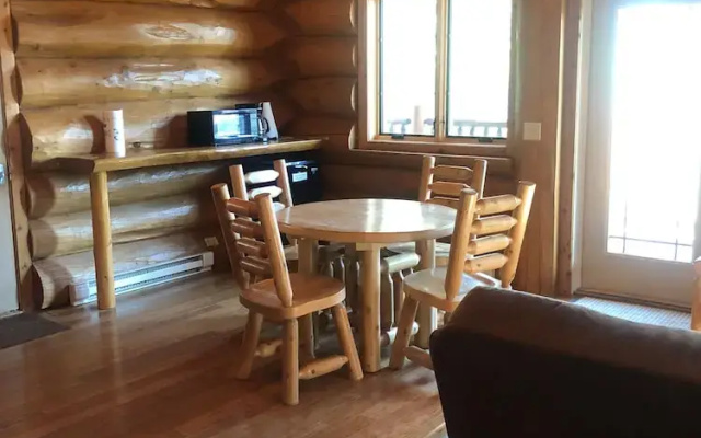 Aqua Log Cabins Resort
