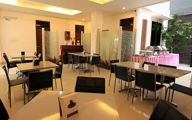 Latief Inn Hotel