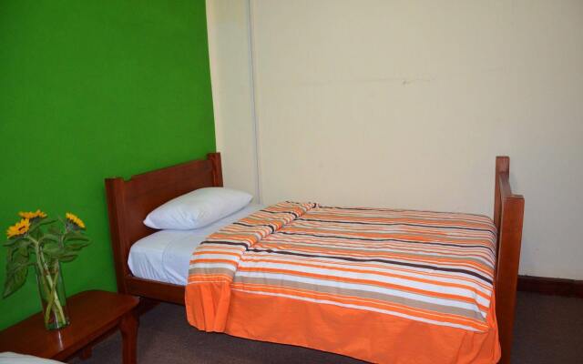 Kingdom Kichwa Guesthouse - Hostel