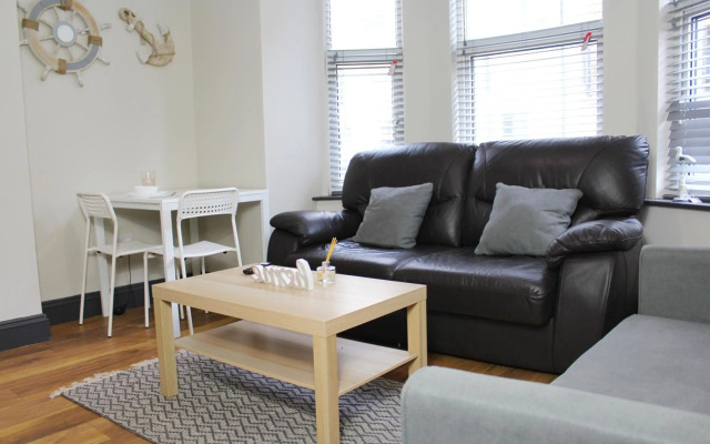 Vacation Home - Garden, Netlfix, Wifi.