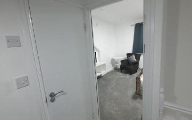 Beautiful Room-4