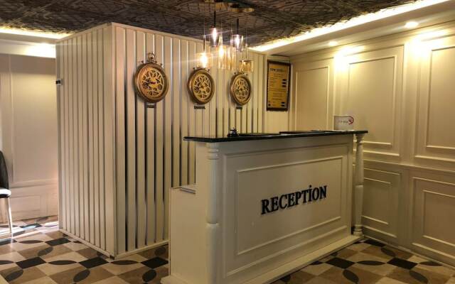 New Point Hotel