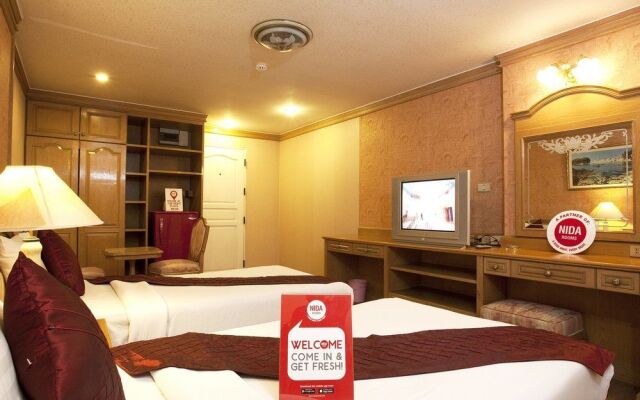 NIDA Rooms Phaholyothin 365 La Maison