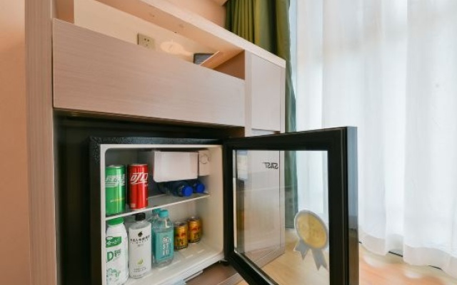 Ye Yuchen E-sports Movie Hotel (Xueyuan Road Muxili Shopping Park) – Guest Rooms – Shijiazhuang