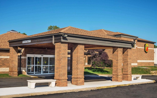 Super 8 Copley Akron