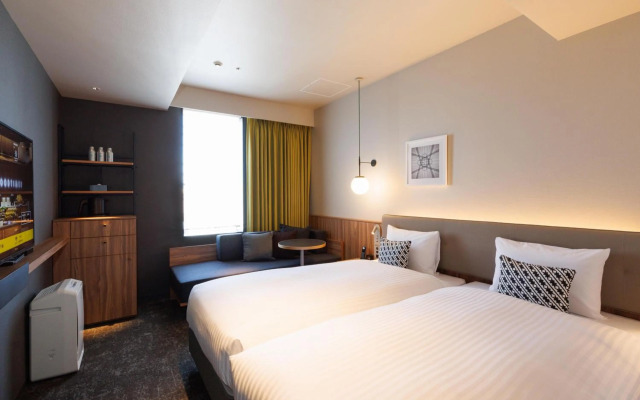 Cross Life Hakata Tenjin