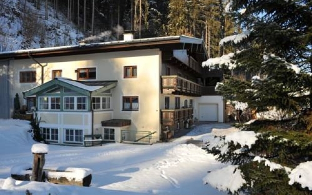 Haus Decker
